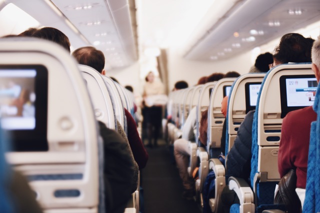 【Wellness】Stay Healthy in the Sky: Easy In-Flight Exercises to Prevent DVT